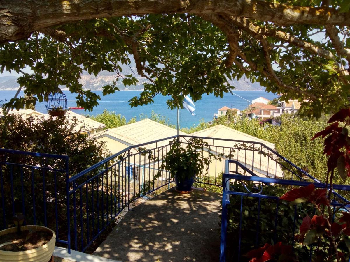 Kaminakia Apartments - Adults Only Policy - Delve Into This Little Oasis Where Peace And Quiet Reign Supreme - Sheltered By An Evergreen Cypress Forest - Offering A Large Swimming Pool Exclusively For Guests' Use And Breathtaking Sea Views From Every Fiskardo Esterno foto