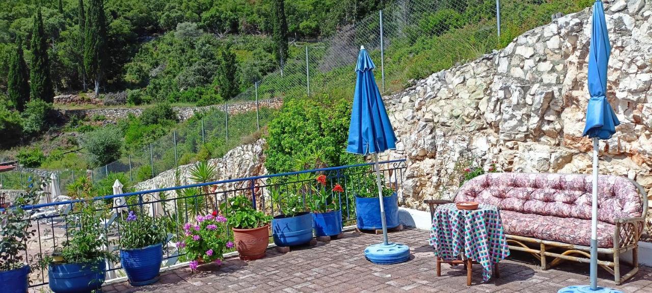 Kaminakia Apartments - Adults Only Policy - Delve Into This Little Oasis Where Peace And Quiet Reign Supreme - Sheltered By An Evergreen Cypress Forest - Offering A Large Swimming Pool Exclusively For Guests' Use And Breathtaking Sea Views From Every Fiskardo Esterno foto